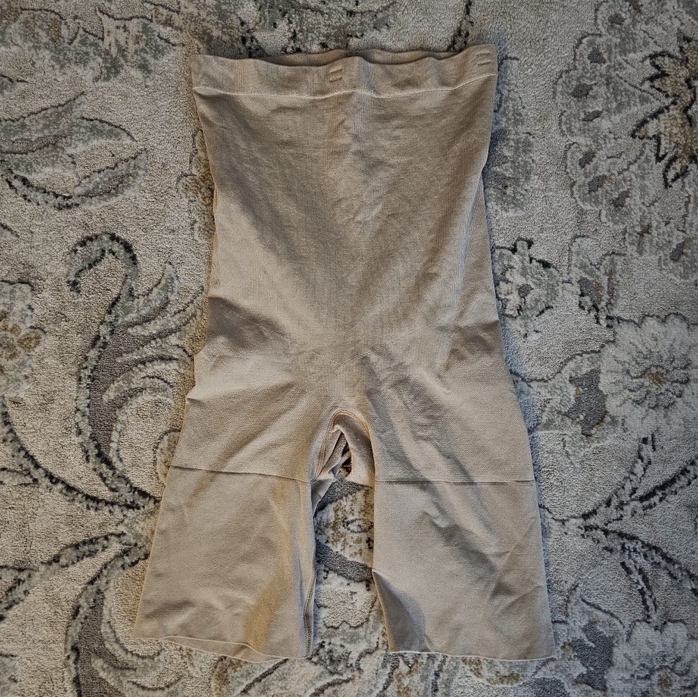 Spanx shapewear